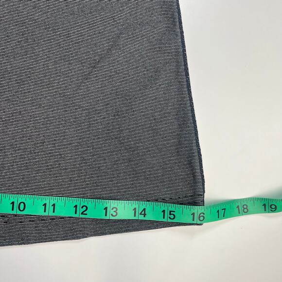 Lululemon Cool Racerback Tank Top Women’s Sz S/4 White Black Microstripe W1256S - Picture 11 of 12